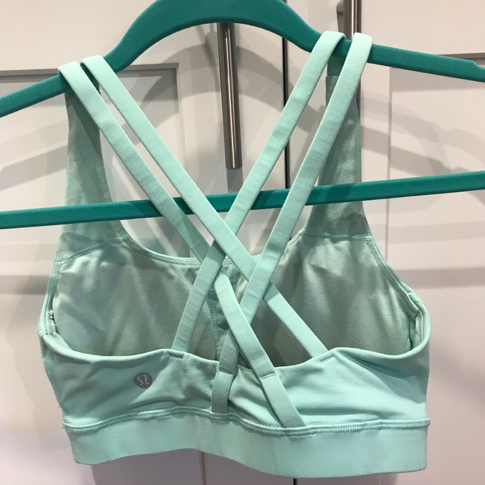 lululemon Energy bra size 4, worn/washed twice.